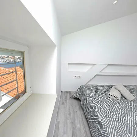 Apartment Three Wells