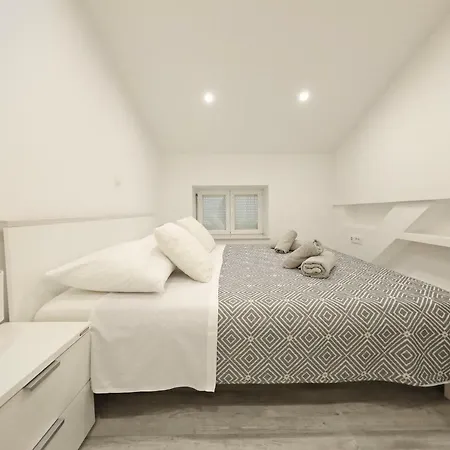 Three Wells Апартаменты *