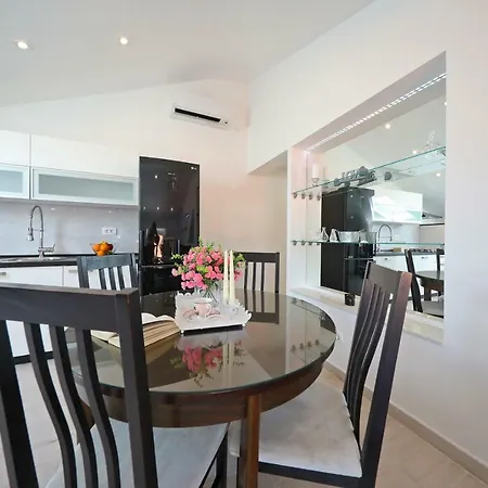 Three Wells Задар