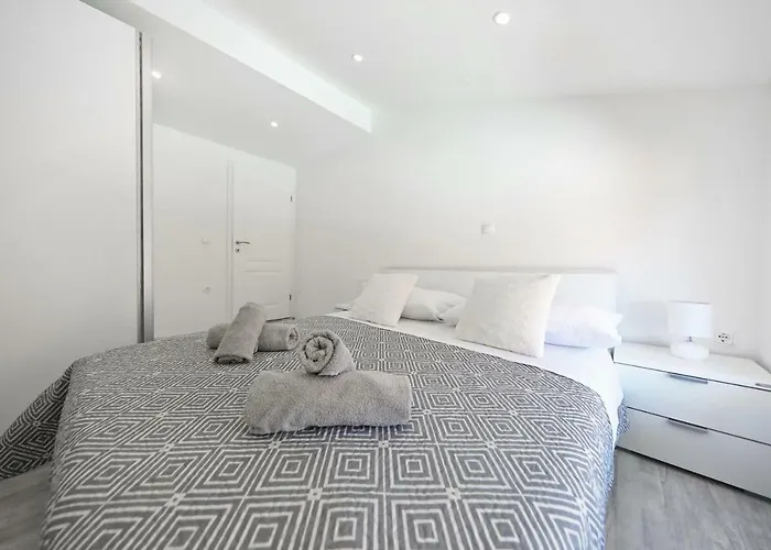 Three Wells Lejlighed *